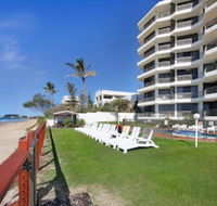 Spindrift on the Beach - Great Ocean Road Tourism