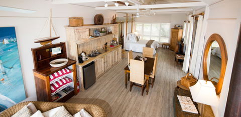 Boathouse - Birks River Retreat - Birks Harbour - Great Ocean Road Tourism 2