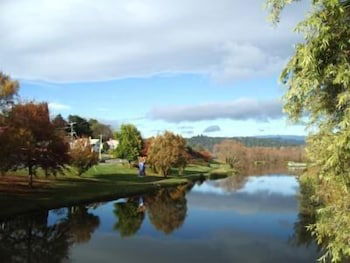 Bonney's Inn - Great Ocean Road Tourism 1