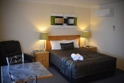 Arkana Motor Inn & Terrace Apartments - Great Ocean Road Tourism 0