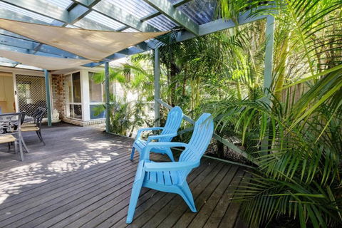FRANGIPANI BEACH HOUSE PET FRIENDLY 22 Belbourie Cres Boomerang Beach - Great Ocean Road Tourism 5