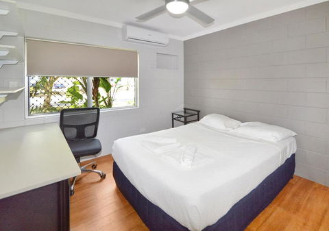 Cairns Adventure Lodge Includes All Meals Served In The Dining Hall - Great Ocean Road Tourism 6