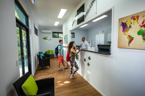 Cairns Adventure Lodge Includes All Meals Served In The Dining Hall - Great Ocean Road Tourism 3
