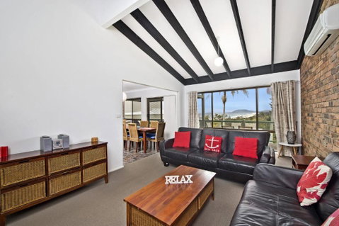 Relax At Lighthouse 4 Lighthouse Road - Great Ocean Road Tourism 2