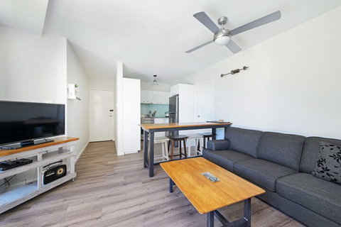 Flynns Beach Apartments 4 41 Pacific Drive - Great Ocean Road Tourism 4