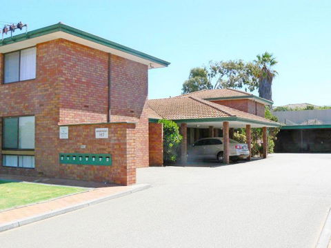 Geraldton Holiday Unit With Free Netflix - Great Ocean Road Tourism 6