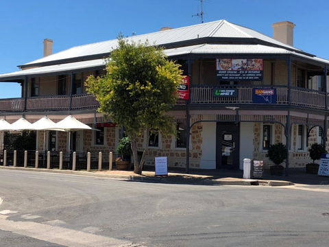 Cornwall Hotel - Great Ocean Road Tourism 5