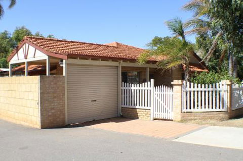 Geraldton Luxury Retreat 2 With Free Netflix - Great Ocean Road Tourism 5