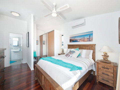 One Mile Cl Townhouse 22 26 The Deckhouse - Great Ocean Road Tourism 3