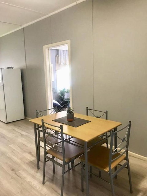 Cosy Country Cottage With AirCon - Great Ocean Road Tourism 3