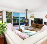 Booti Booti Lakehouse - Great Ocean Road Tourism