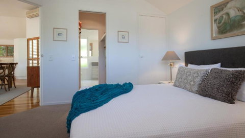 Utopia Beach House - Great Ocean Road Tourism 3