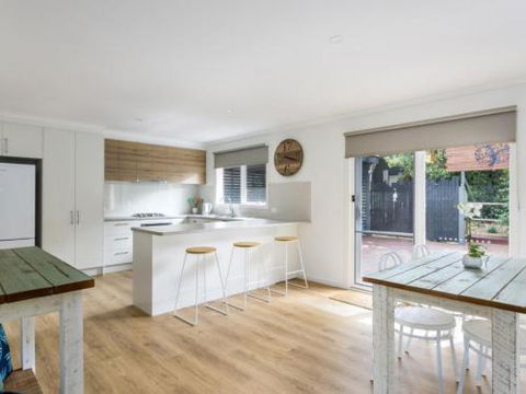 Sand Surf Beach Beautiful Rye Holiday Home - Great Ocean Road Tourism 3