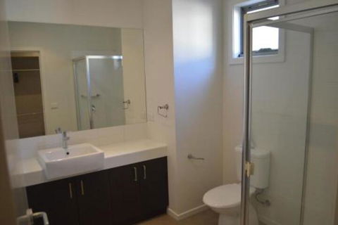 Family Friendly Unit - Great Ocean Road Tourism 7