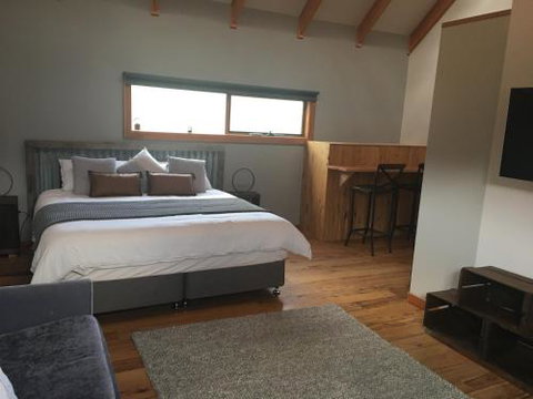 Lupoâ€™s Loft - Great Ocean Road Tourism 5
