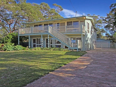 Gunyah An Idyllic Coastal Getaway - Great Ocean Road Tourism 1