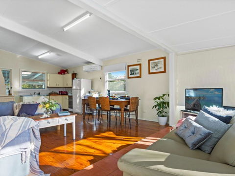 Between 2 Beaches Comfortable Private Sanctuary - Great Ocean Road Tourism 1
