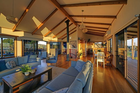 Zenith - Great Ocean Road Tourism 3
