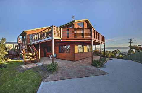 Zenith - Great Ocean Road Tourism 0