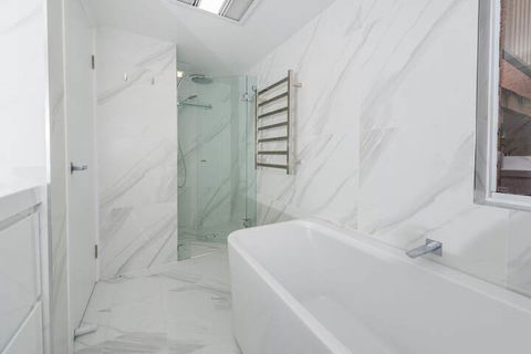 Soldiers Point Road 2 / 47 - Great Ocean Road Tourism 3