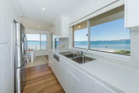 Soldiers Point Road 2 / 47 - Great Ocean Road Tourism 5