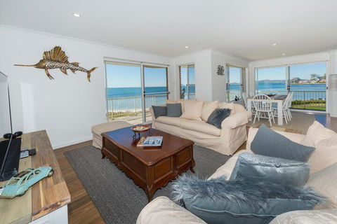 Soldiers Point Road 2 / 47 - Great Ocean Road Tourism 6