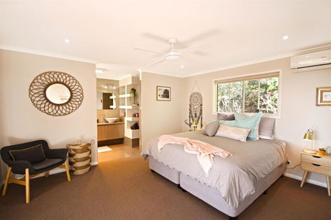 STUNNING HOME WITH SPECTACULAR VIEWS & CLOSE TO THE BEACH - Great Ocean Road Tourism 2