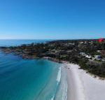 GRANITE BEACH HOUSE at Bay of Fires - Great Ocean Road Tourism