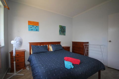 CASTAWAY BEACH HOUSE - Great Ocean Road Tourism 1