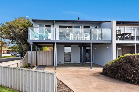 Sorrento Aldinga Beach - Great Ocean Road Tourism 6