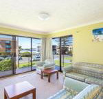Champagne Court 1 with Water Views - Great Ocean Road Tourism