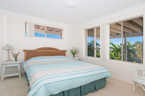 Pacific Rose Winter Holiday Special - Great Ocean Road Tourism 7