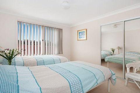 Pacific Rose Winter Holiday Special - Great Ocean Road Tourism 3