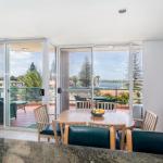Castillo Del Mar 10 Lake View Roof Terrace With Spa - Great Ocean Road Tourism 0