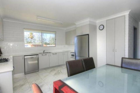 45A Wharf Upstairs - Great Ocean Road Tourism 0