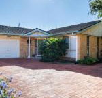 1 / 4 Huntly Close - Great Ocean Road Tourism