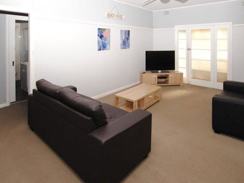 59 Wharf Street Opposite Bowling Club - Great Ocean Road Tourism 4