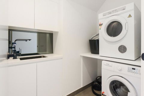 BOUTIQUE STAYS Murrumbeena Place 2 - Great Ocean Road Tourism 4