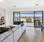 Tee Two on Troon 21 / 30 Troon Drive - Great Ocean Road Tourism
