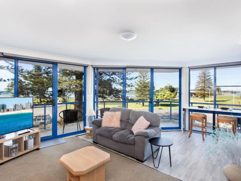 Heritage 202 Overlooking The Water - Great Ocean Road Tourism 2