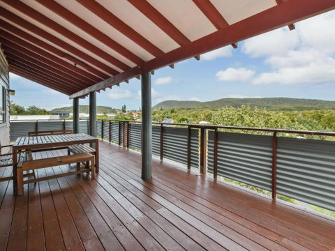 The Pole House - Great Ocean Road Tourism 2