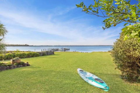 Eagle Point Getaway Waterfront Serenity! - Great Ocean Road Tourism 7