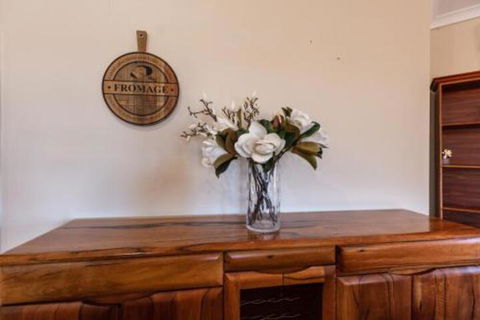 Maidstone Executive Residence - Great Ocean Road Tourism 4