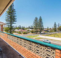 Seabreeze 5 Opposite Bowling Club - Great Ocean Road Tourism