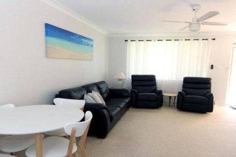 Luskin Court 3 - Great Ocean Road Tourism 3