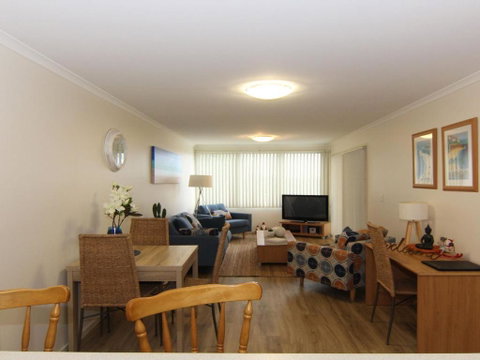 The Marina 408 CBD Location - Great Ocean Road Tourism 6
