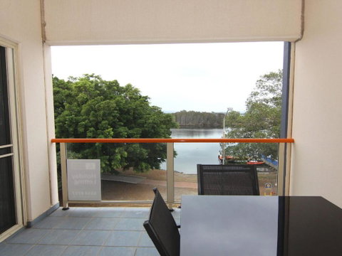 The Marina 408 CBD Location - Great Ocean Road Tourism 2