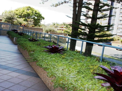 Twin Pines 401 CBD Location - Great Ocean Road Tourism 1