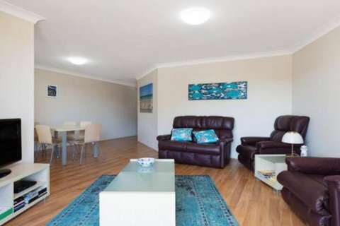 Centrepoint 1 CBD Location - Great Ocean Road Tourism 5