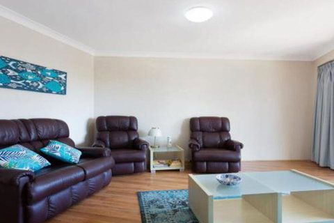 Centrepoint 1 CBD Location - Great Ocean Road Tourism 3